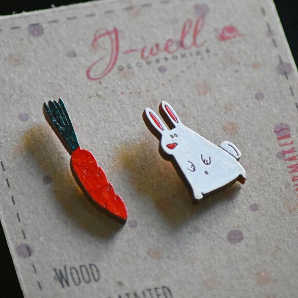 Hand-made bunny and carrot wooden Earrings - Picture 1 of 6